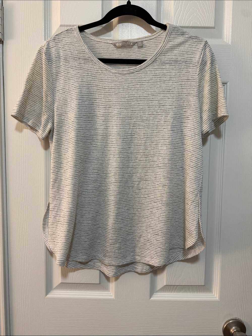 EUC ATHLETA STRIPED T SHIRT SIZE MEDIUM